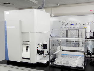 誘導結合プラズマ質量分析計 iCAP Qc（Thermo Fisher Scientific）